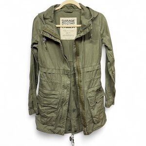 Khaki green military parka jacket